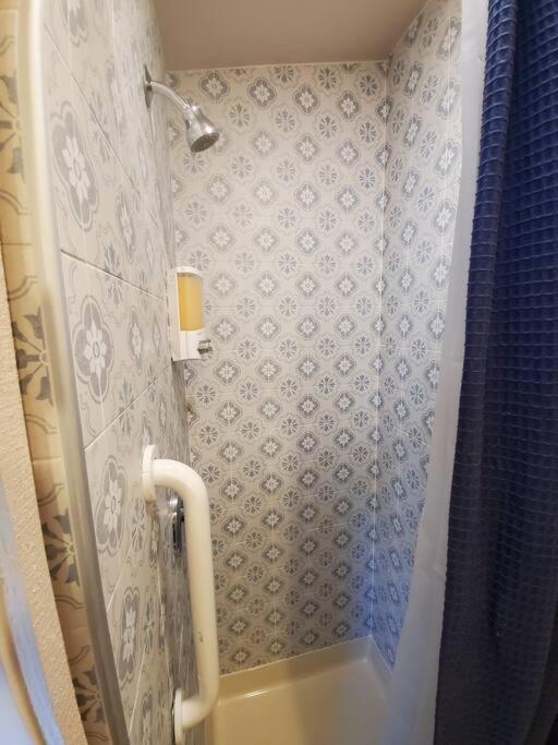 Centrally Located Studio And Cozy Place Perfect For Travelers And Couples! Located In San Diego Downtown! Perfect For Your Quick Getaway! 아파트 외부 사진